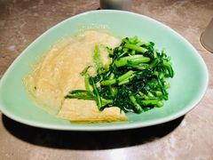鸡汁腐皮香蒿-新白鹿餐厅(金鹰新街口店)