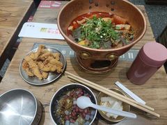 -成都你六姐·牛肉冒菜(城市集市合生汇店)