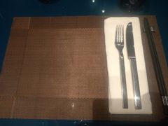 餐具摆设-上海虹桥宾馆味翠餐厅