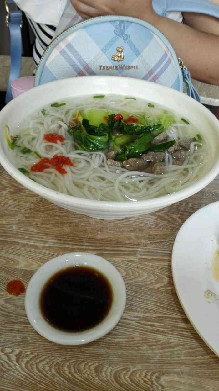 沙县小吃老鸭汤饭图片