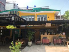 -Tikky Cafe