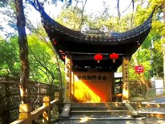 -灵岩山风景区