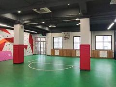 -悦动体能篮球羽毛球网球(三里河店)