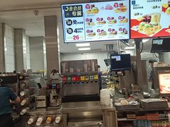 -麦当劳(十字街店)