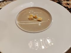 奶油蘑菇汤-鼎鼎西餐厅