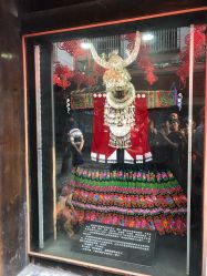 -凤凰县苗族银饰锻制技艺传习所