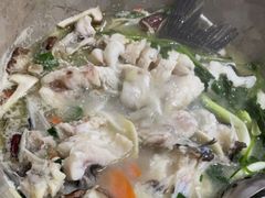 -姚记抚仙湖石锅鱼庄