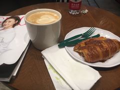 -星巴克(重庆火车北站北广场II店)