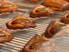 -VERIE BAKEHOUSE