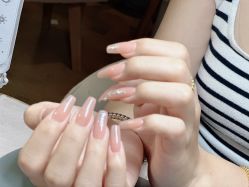 -UGIRL有个美甲