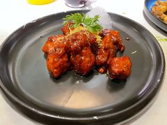 红酒泡沫牛仔粒-荟廷·晶萃(陆家嘴尚悦湾店)