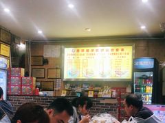 大堂-西环肥仔螺蛳粉(总店)