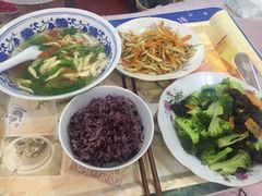 -爱的果实月嫂育婴师(世纪东方店)