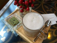 燕麦拿铁-深圳威尼斯英迪格酒店-邻芙花廊下午茶·NINFA GALLERY·蛋糕·咖啡
