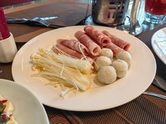 -飨食汇全日制餐厅·昆山皇冠假日酒店(九方店)