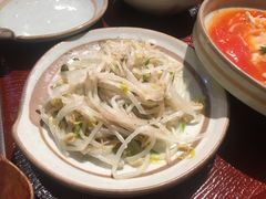 绿豆芽-山食间·中式营养轻餐(保利时光里店)