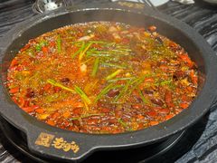 -老船舫·现做活鲜鱼馆(东郊记忆店)