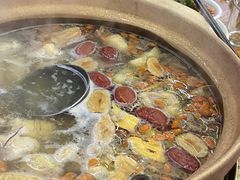 -广味炭炉鸡煲(宝业路分店)