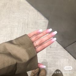 -Pink You美甲洗眉纹绣定制中心