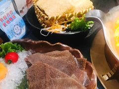 -湊湊火锅·茶憩(打浦桥日月光店)