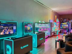 -涨巢·潮玩水疗局