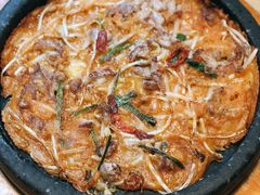 泡菜饼-神仙雪浓汤(弘大店)