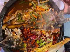 -鸣记脆皮烤鱼·海鲜烤鱼(三八广场店)