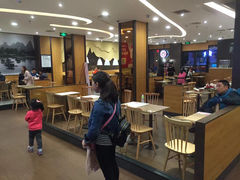 用餐区-肯德基(桂林阳朔店)