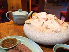 松茸刺身-丽江金茂凯悦臻选酒店-滇香馆