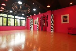 教室-DOS HOP潮上舞蹈