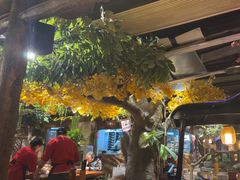 -城墙拐拐火锅(三峡广场黑金冠店)