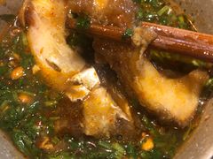 -肖肖酸萝卜鱼火锅(总店)