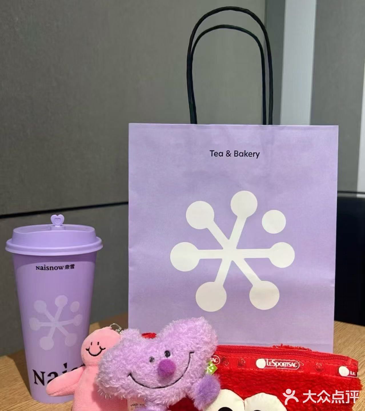 感谢大众点评请大家免费喝奈雪