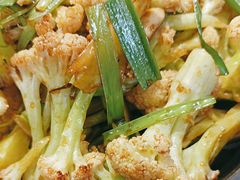 小炒菜花-胡氏大盘鸡新疆菜(谈固店)