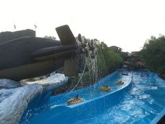 -热带风暴水上乐园(新镇路)