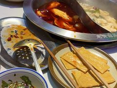 -卤校长重庆火锅(国兴店)