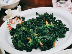 炒菠菜-新虹楼饭庄(崇明陈家镇店)