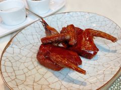 脆皮妙龄鸽-新荣记(新源南路店)