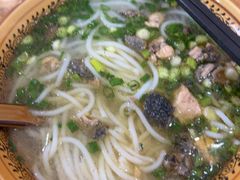 -正宗李家土鸡米线店