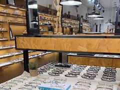 -罗伯特眼镜·蔡司官方授权(罗湖国贸店)