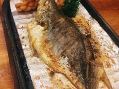 -老东镇啤酒屋海鲜加工·蒸汽海鲜·海鲜烧烤(台东店)