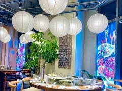 包厢-日进一片海.生腌海鲜火锅.宵夜烧烤(三里屯总店)