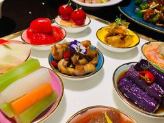 -江上荟·创意中国菜(绿地缤纷城店)
