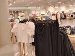 -H&M(华润万象城店)