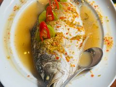 -Chom Cafe and Restaurant