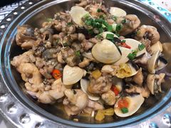 -丹江口渔村·湘味厨房(桃园店)