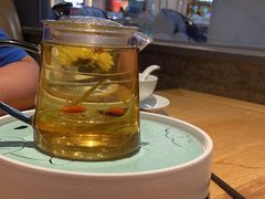 -荷花亭·湖北融合菜(十堰武商MALL店)