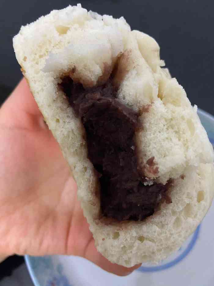 鸿运大包(凤宾家园店)-"点过他家的外卖,包子大馅多!喜欢菜猪油的.