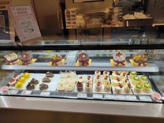-花花卷卷·鲜食蛋糕(静安久光百货店)