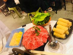-鲜入围煮花胶鸡海鲜火锅